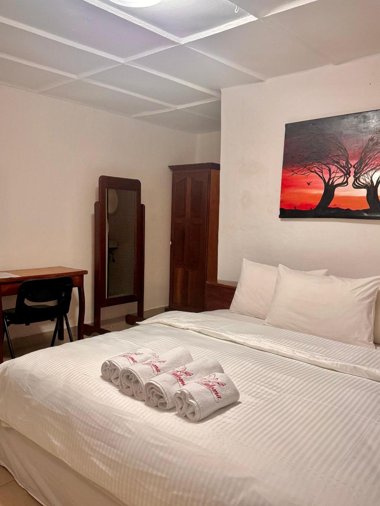 Paloma Guest House Kenema Exterior photo
